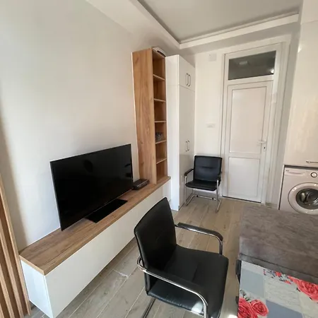 Lazar * トレビニエ