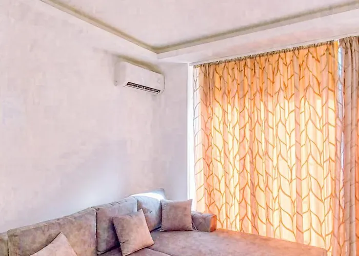 Lazar トレビニエ